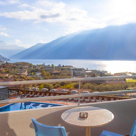 Aria Life Hotel Лимоне-суль-Гарда Экстерьер фото