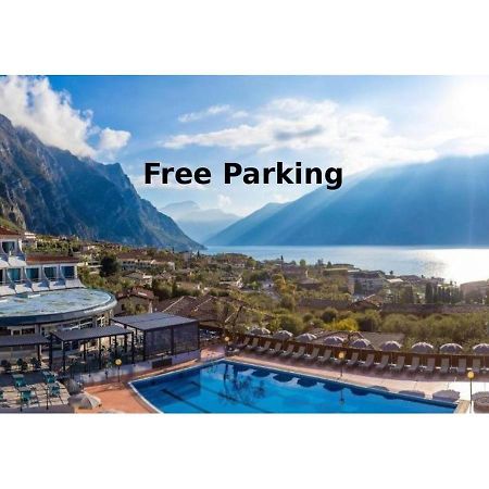 Aria Life Hotel Лимоне-суль-Гарда Экстерьер фото