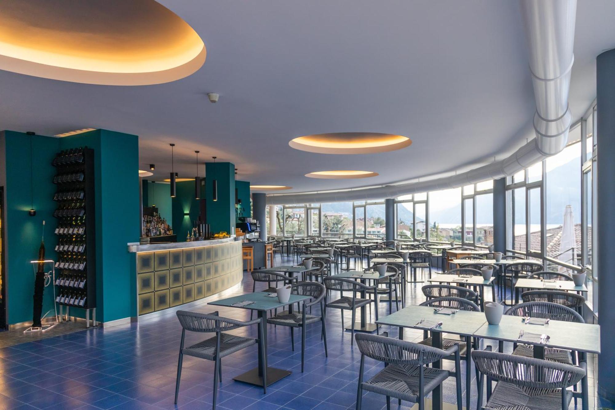 Aria Life Hotel Лимоне-суль-Гарда Экстерьер фото
